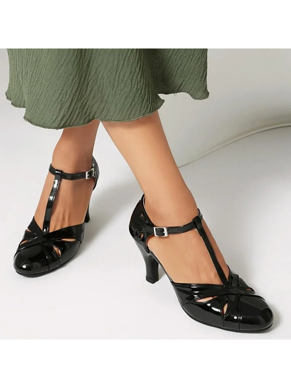 Vintage-Inspired Women's Mary Jane Heels | Retro Round Toe Pumps | 1920s-1940s